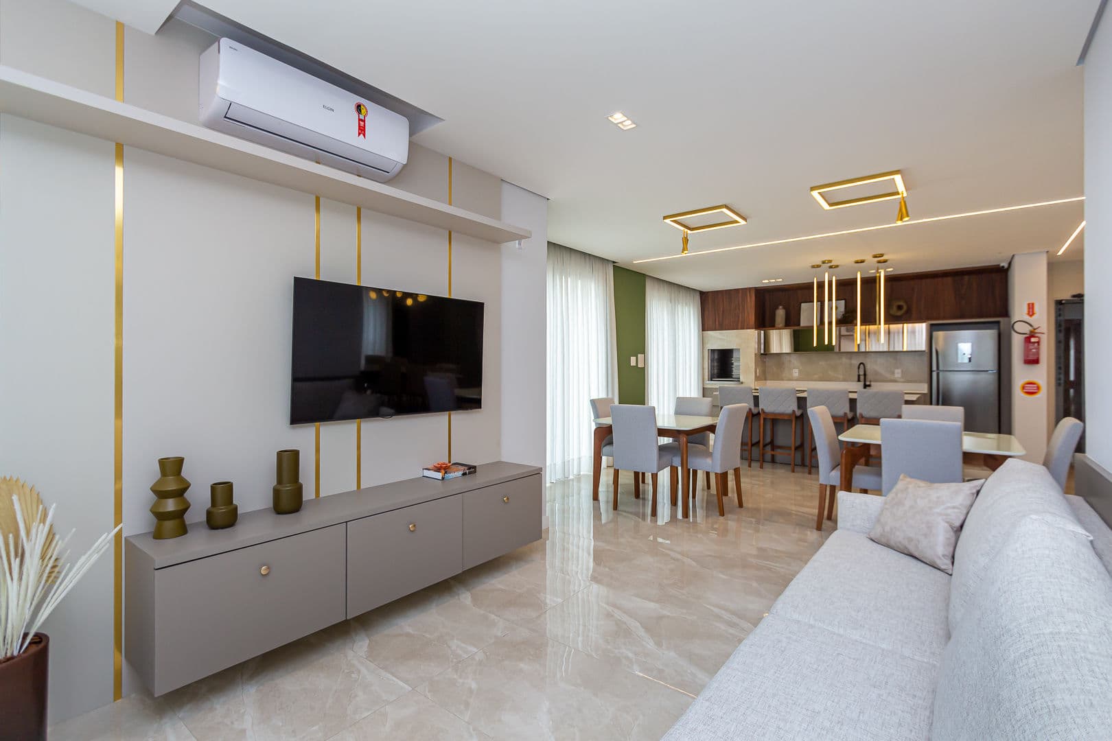 Venda de Apartamento no Costa Esmeralda Residence