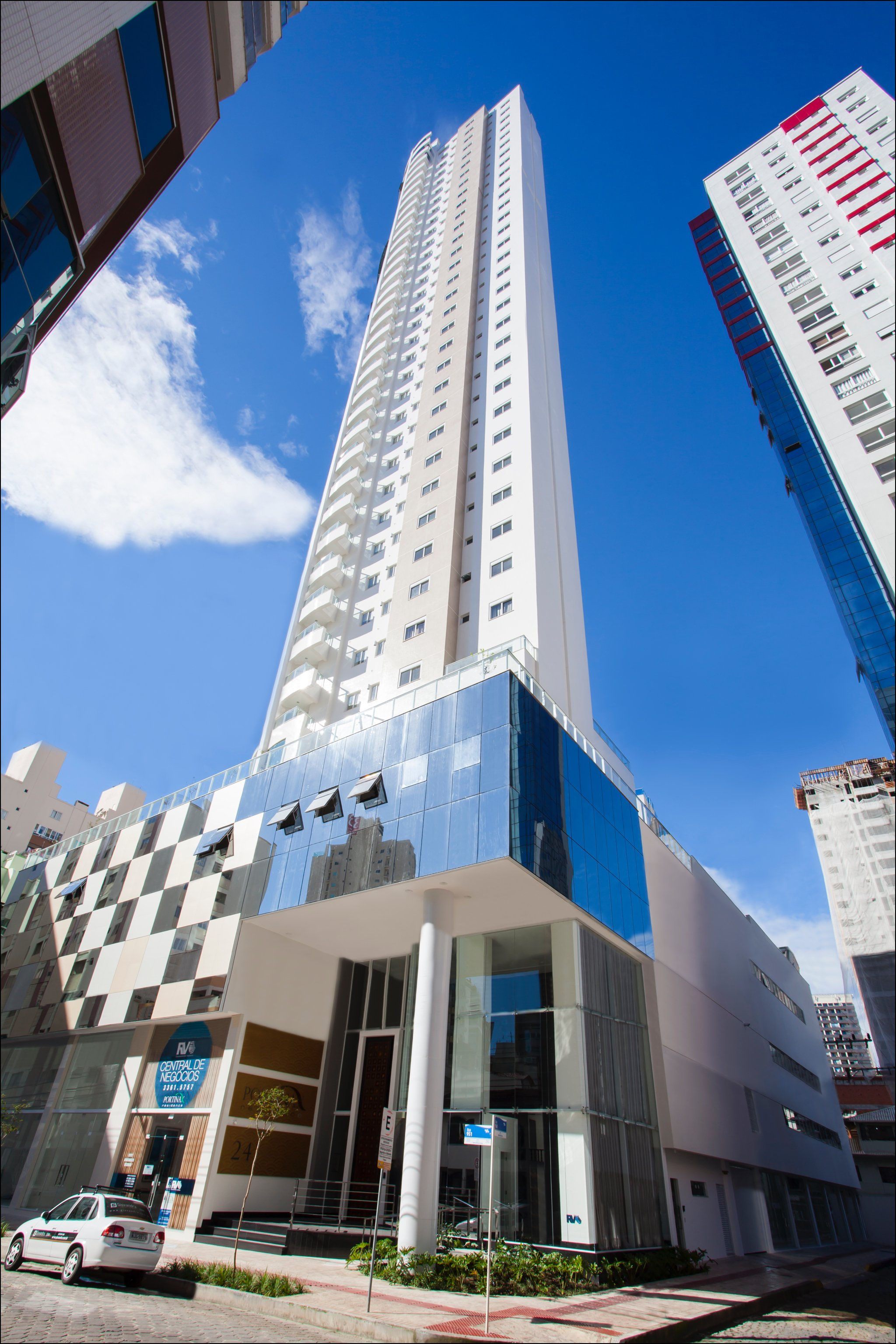 Venda de andar alto no Residencial Portinax Residence