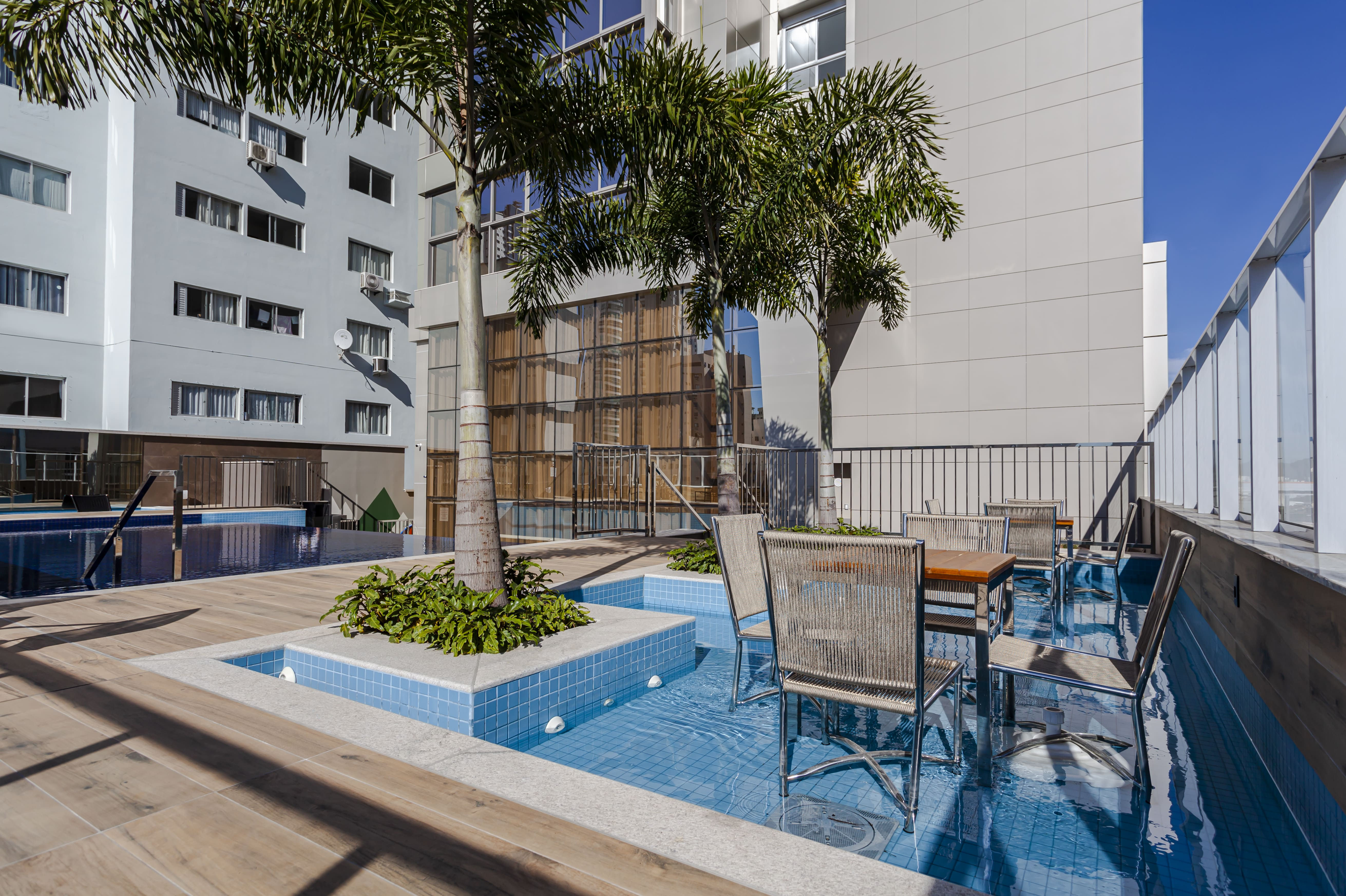 Venda de andar alto no Residencial Ocean Breeze Residence