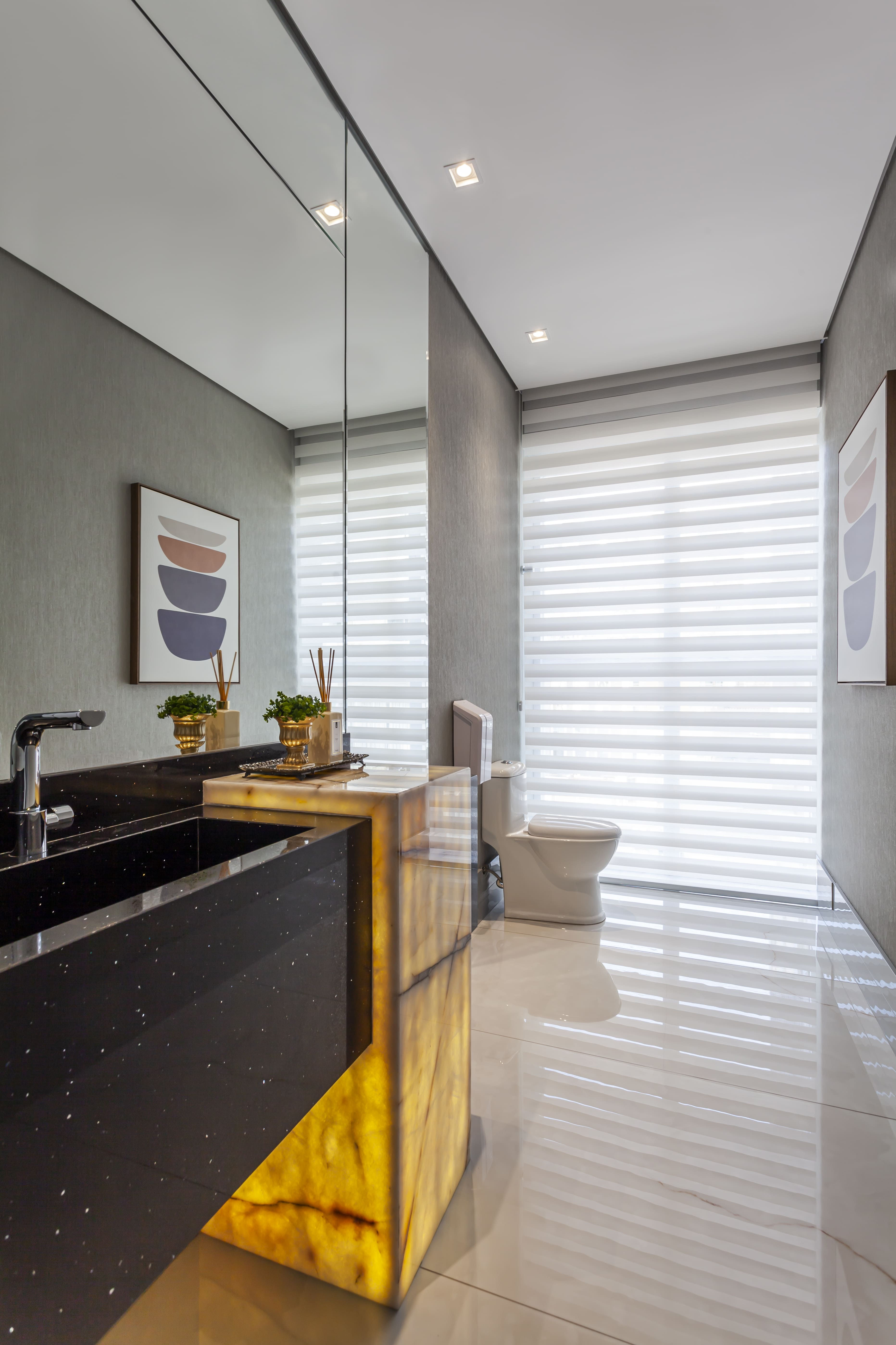 Apto à venda do Residencial Ocean Breeze Residence em BC