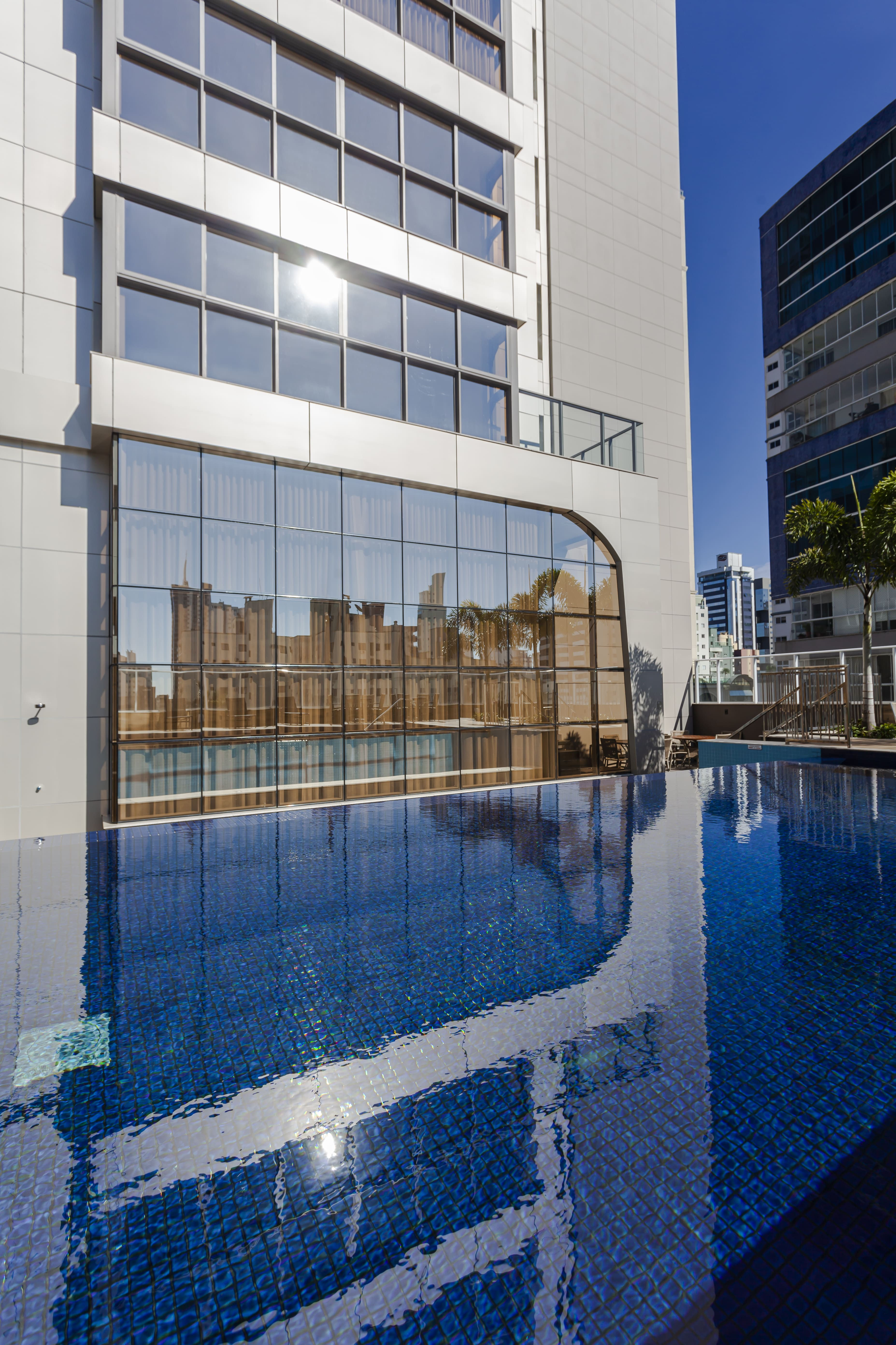 Andar alto no Edifício Residencial Ocean Breeze Residence