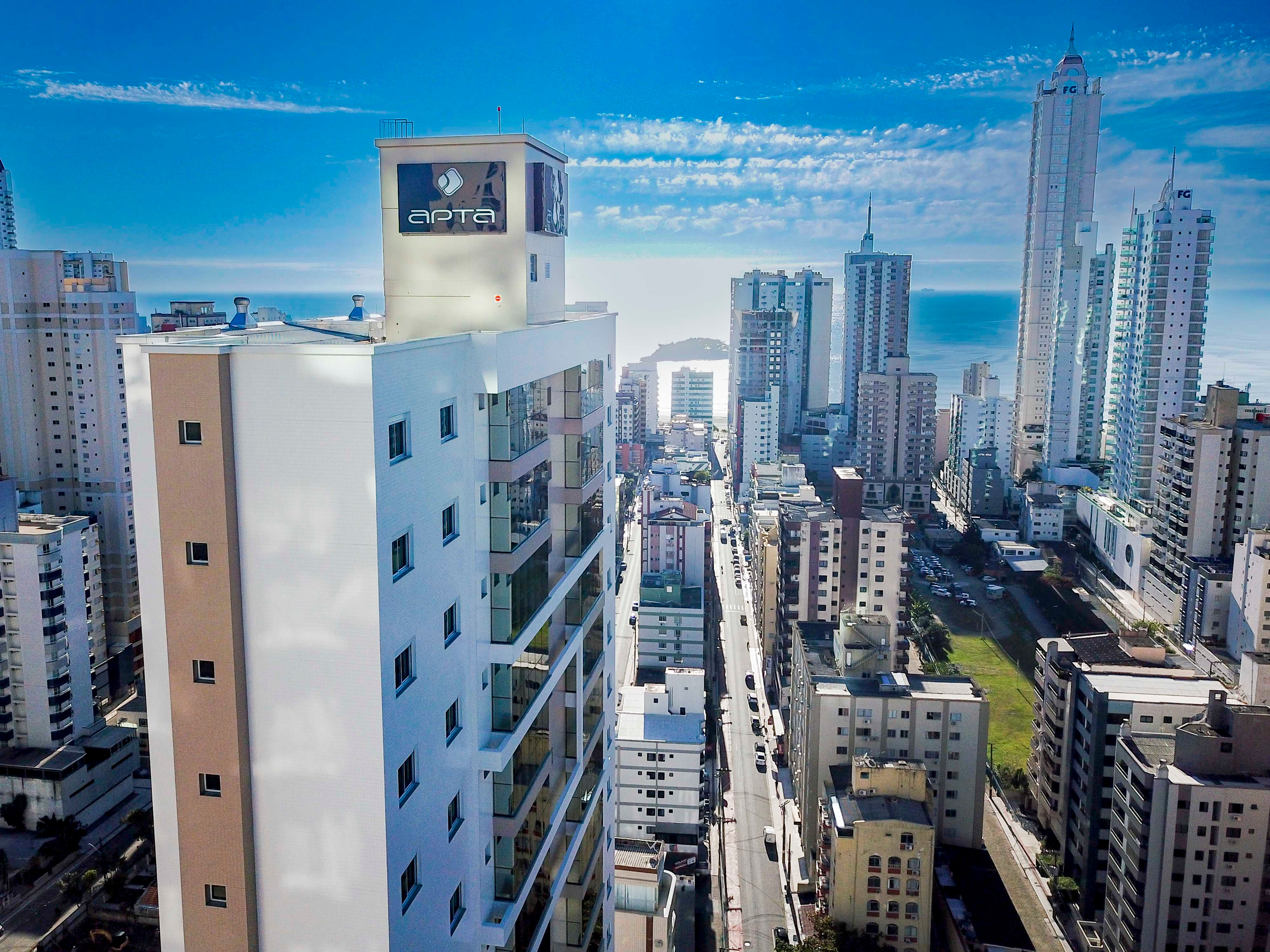 Exuberance Residence valor