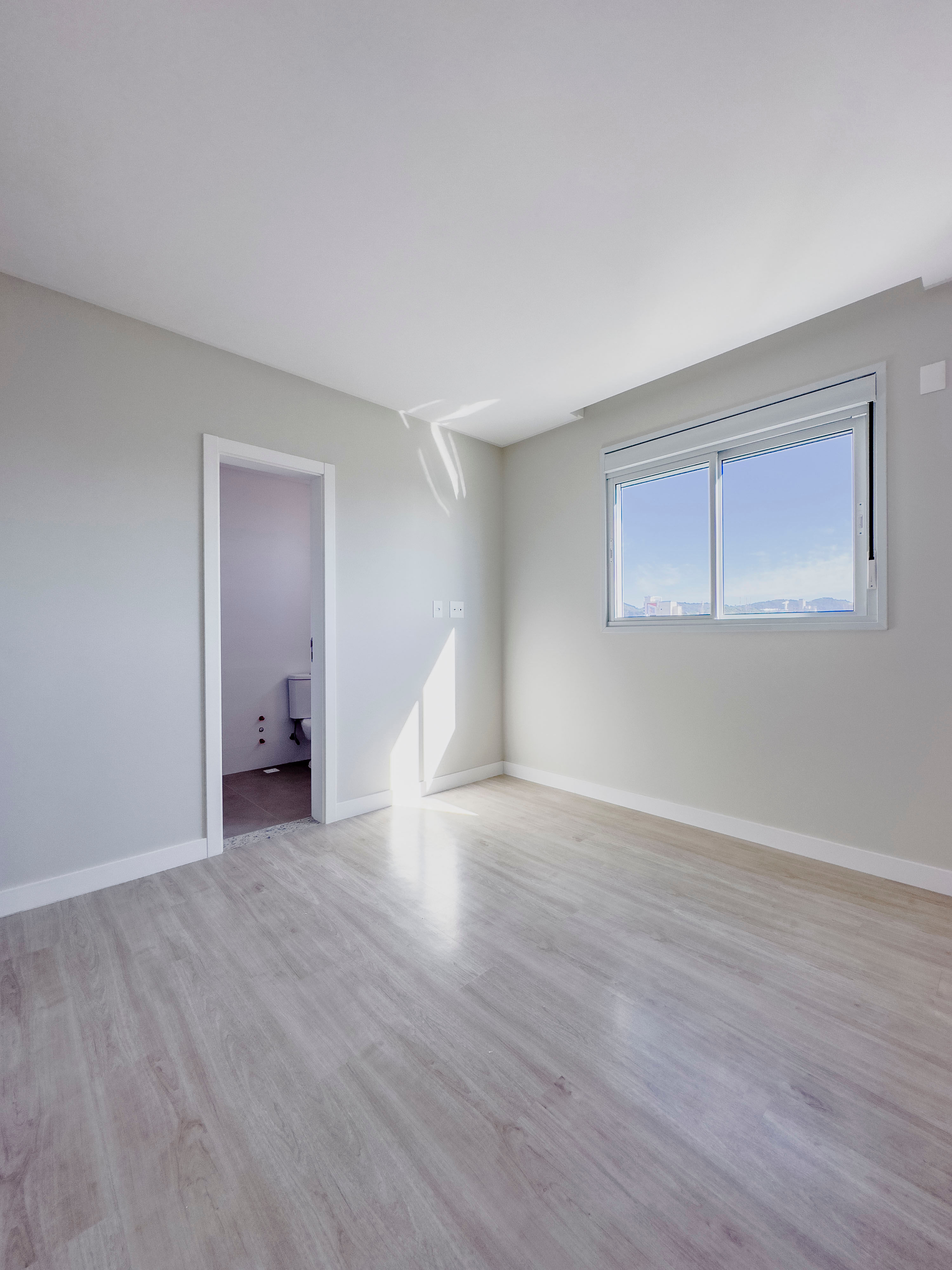 Exuberance Residence valor