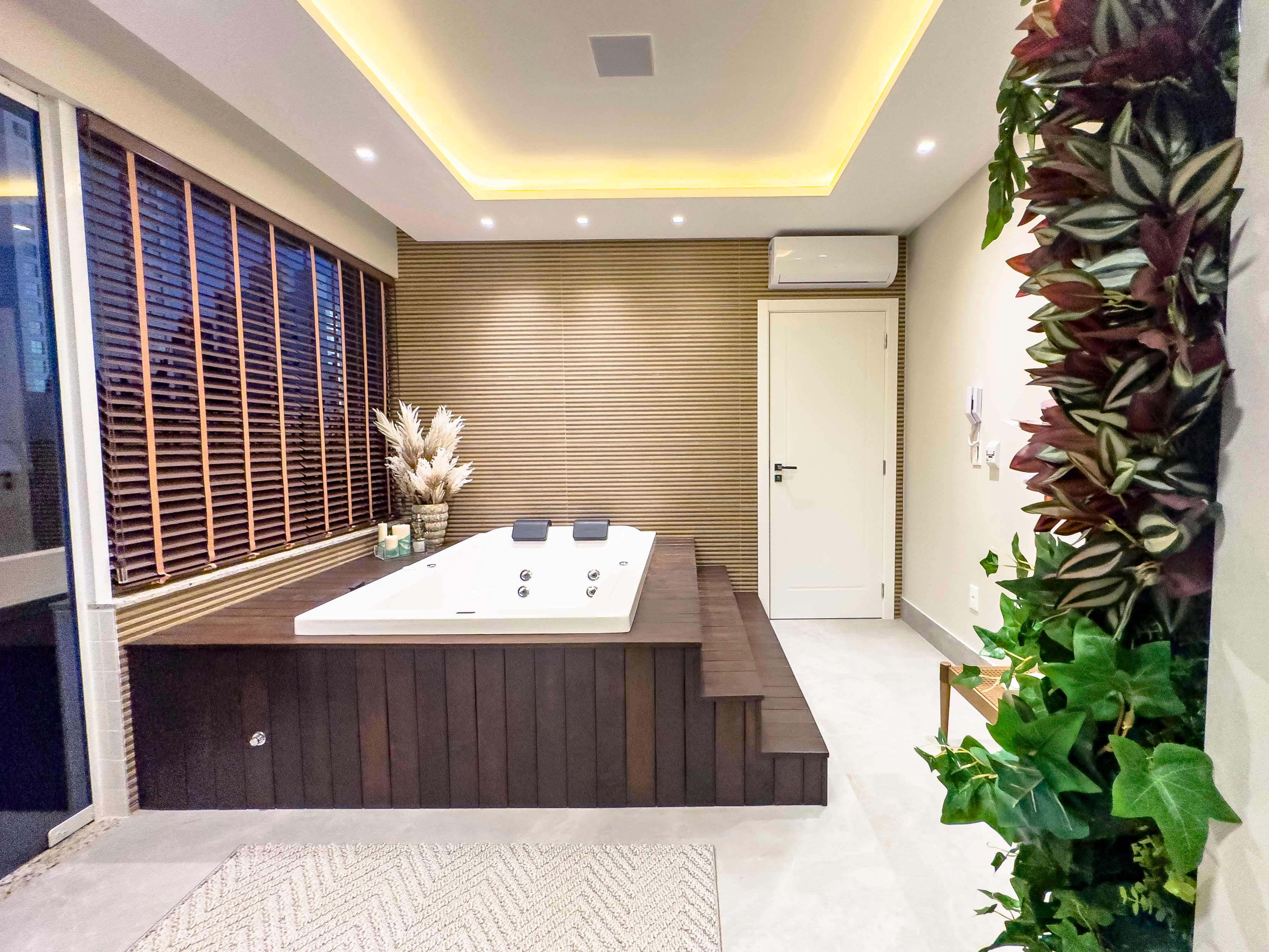 Venda de andar alto no Exuberance Residence