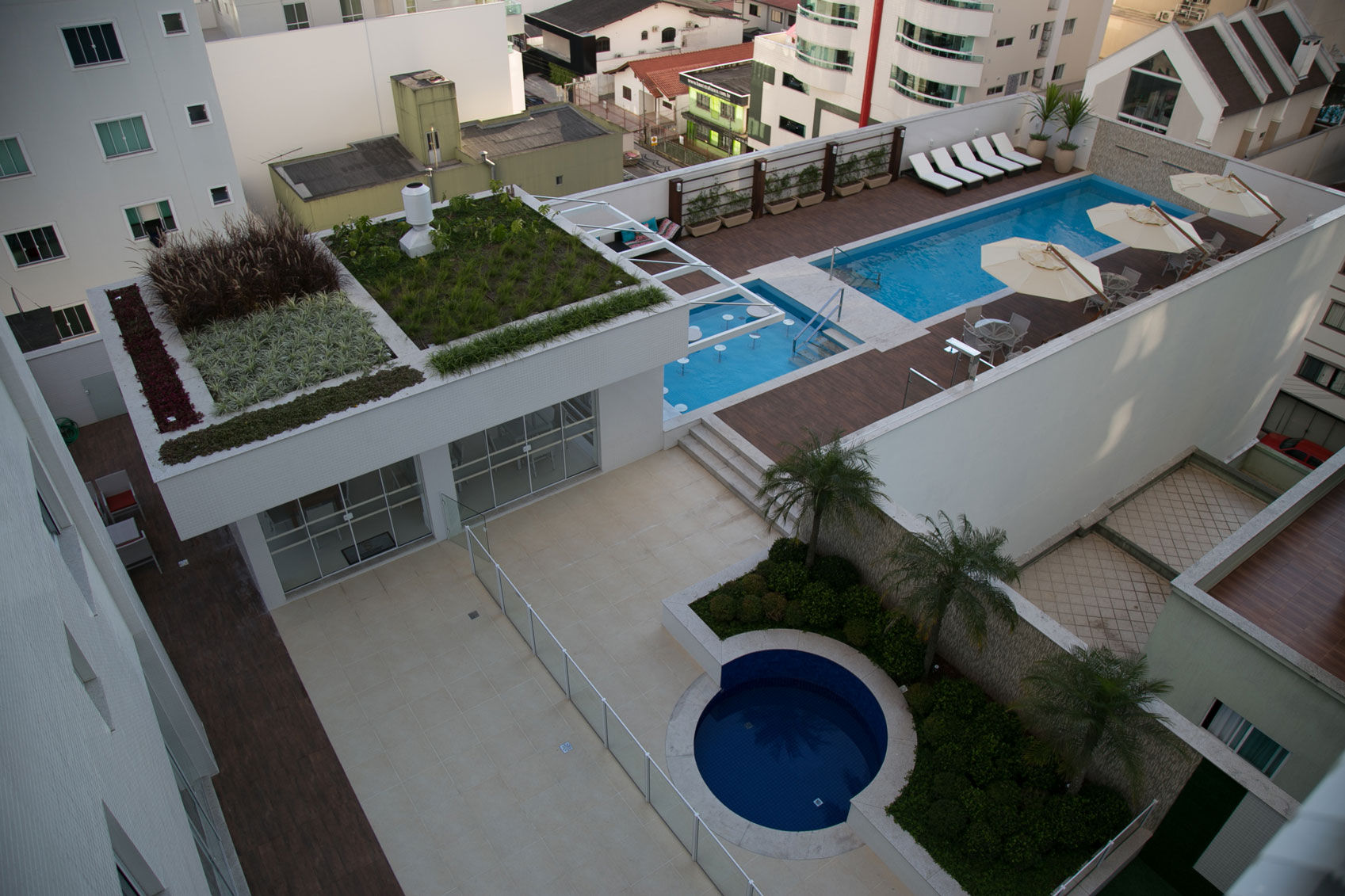 Andar alto no Edifício Residencial Sistina Tower Residence