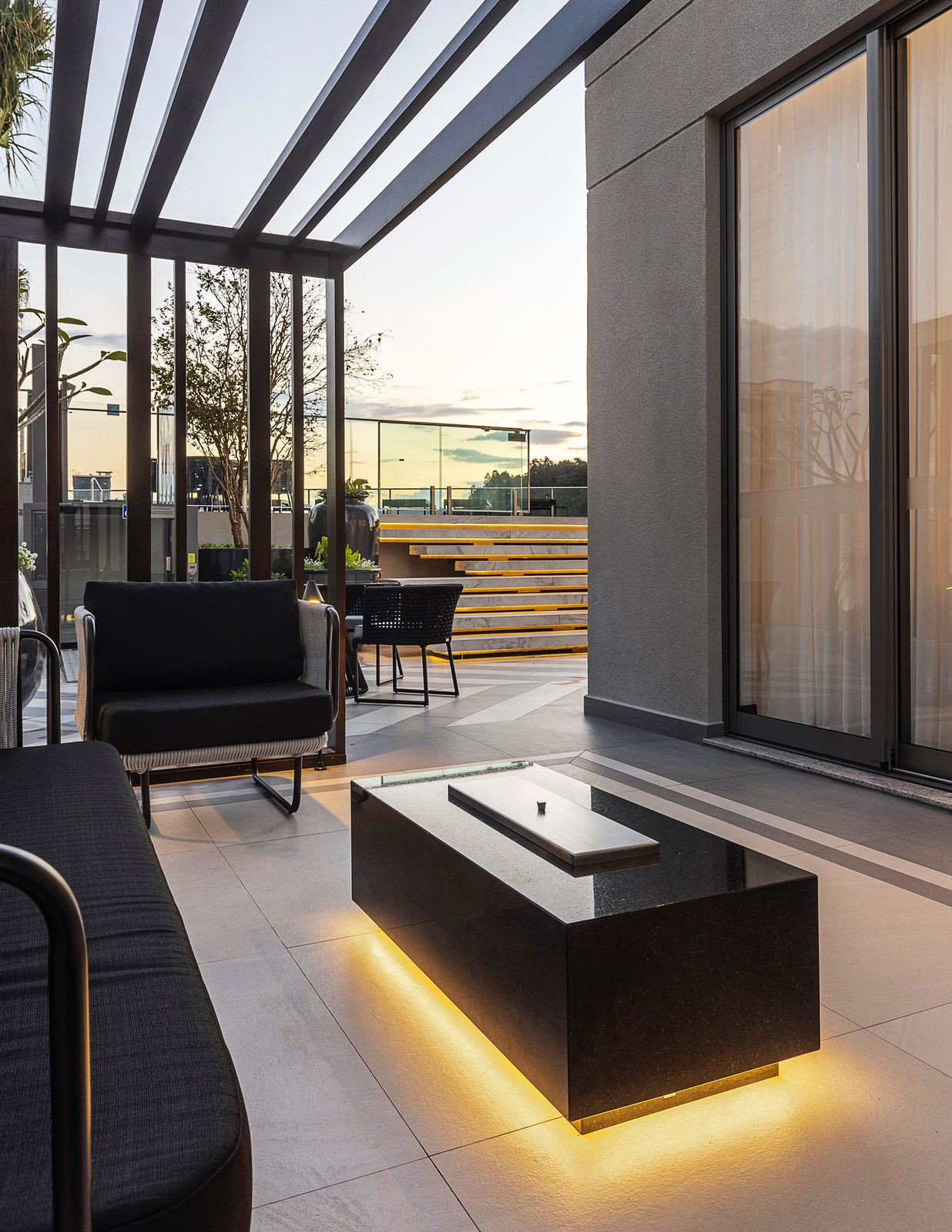 Venda de andar alto no Home Square Residence