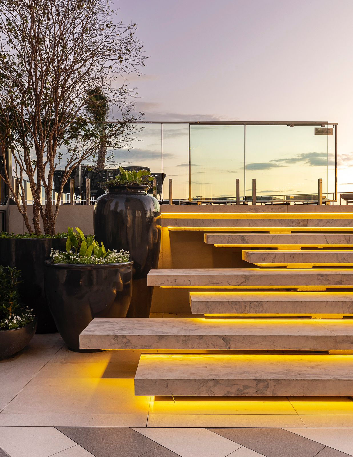 Andar alto no Home Square Residence