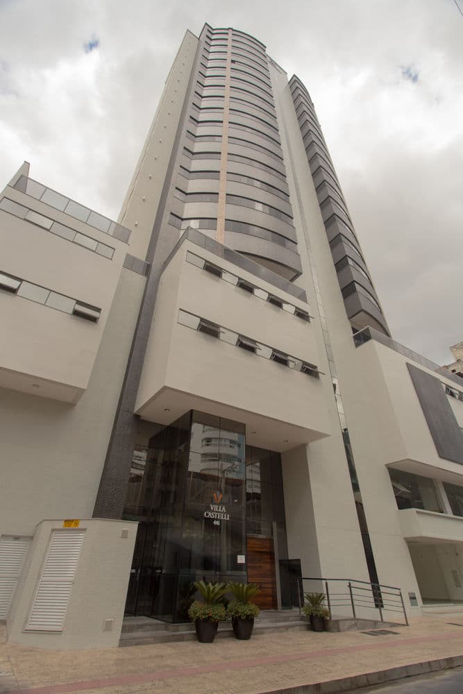 Venda de andar alto no Villa Castelli Residencial